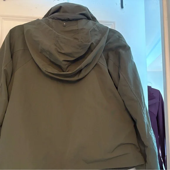 Lululemon Always Effortless Khaki/Olive jacket 4 - Picture 6 of 12